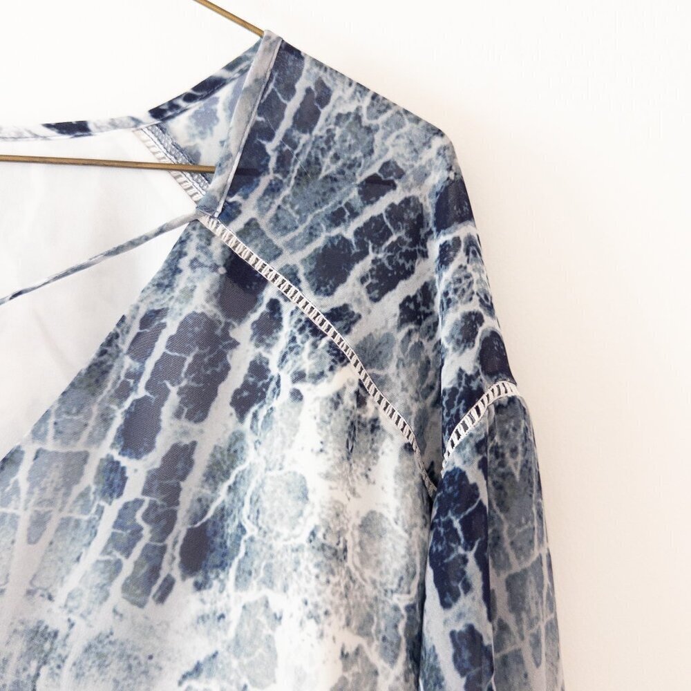 Haute Hippie $395 V Neck Front Tie Snake Animal Print Dress, Size XS - Picture 5 of 10